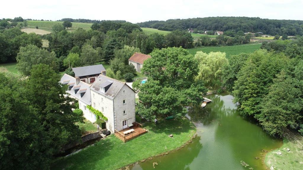 Le Moulin De Chareau Bed & Breakfast Reugny  Exterior photo